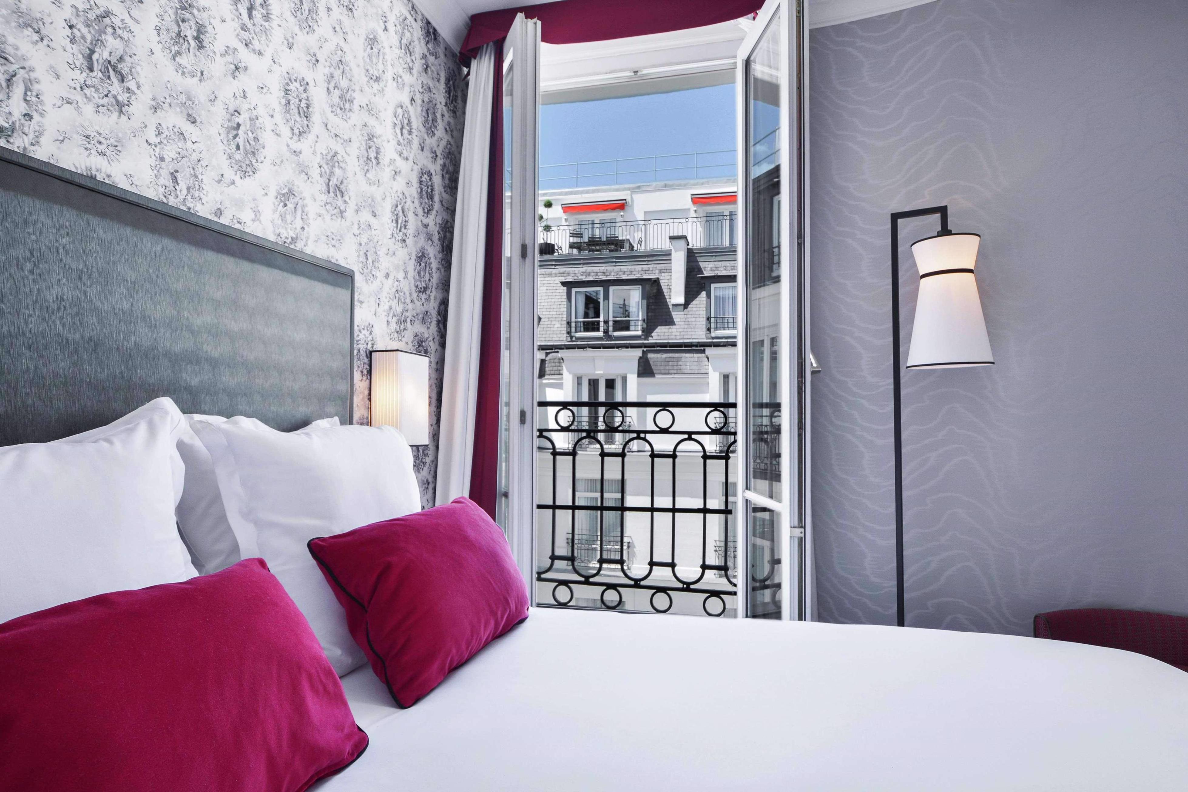 Maison Astor Paris, Curio Collection By Hilton Exterior photo